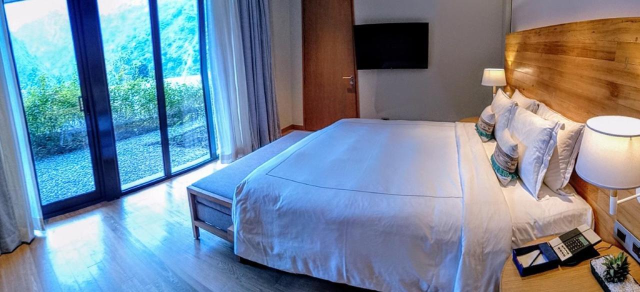 Taj Rishikesh Resort & Spa Uttarakhand ภายนอก รูปภาพ