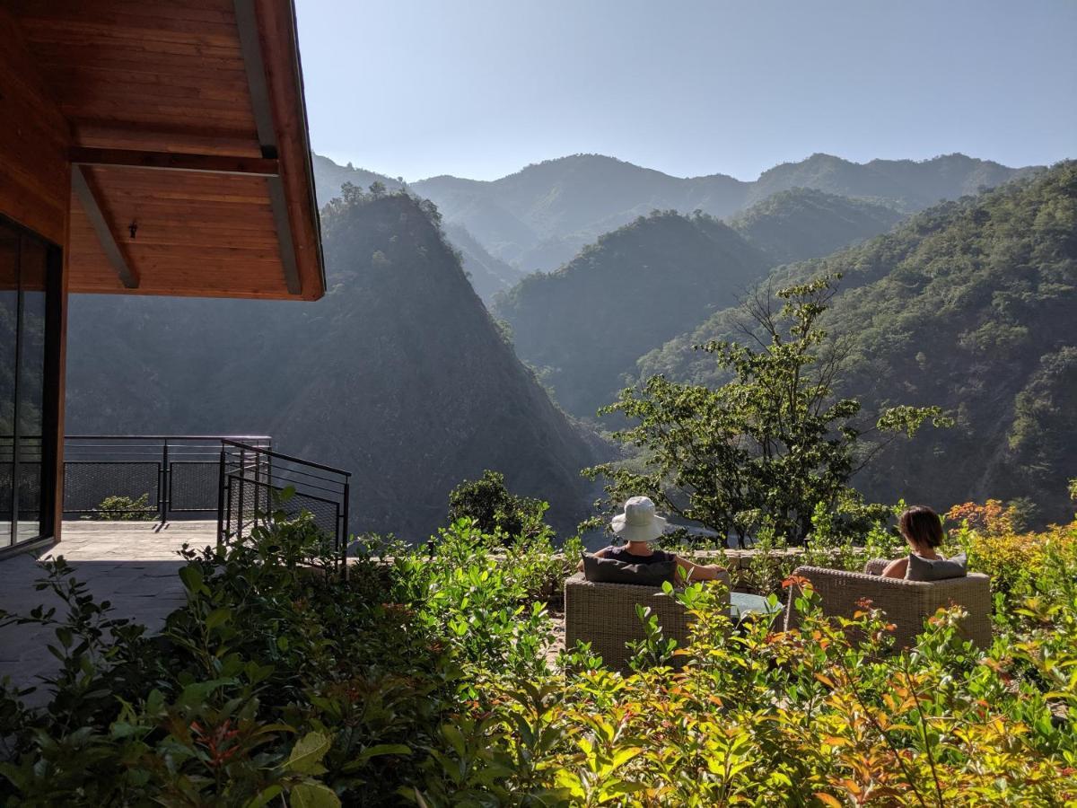 Taj Rishikesh Resort & Spa Uttarakhand ภายนอก รูปภาพ